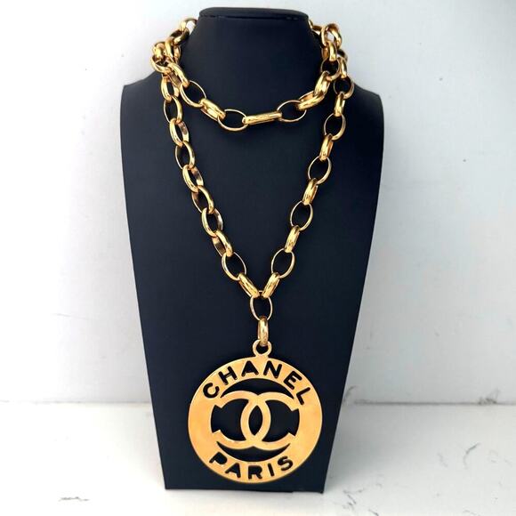 Chanel XL Cutout Medallion Necklace 32" Authentic CoA - Picture 1 of 4